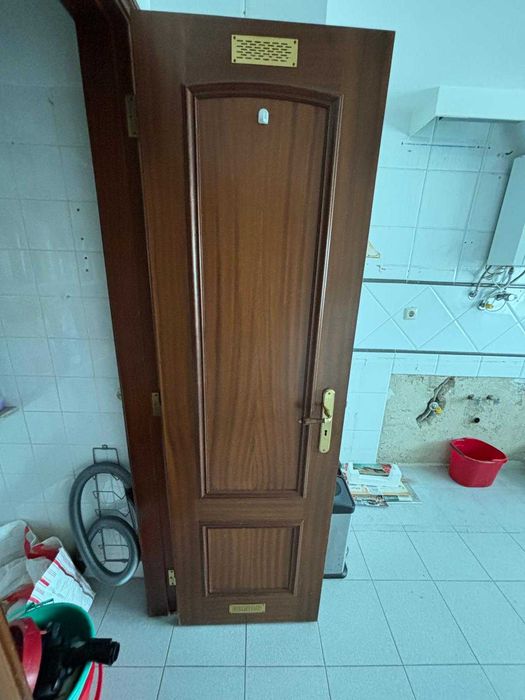 Portas interiores de madeira