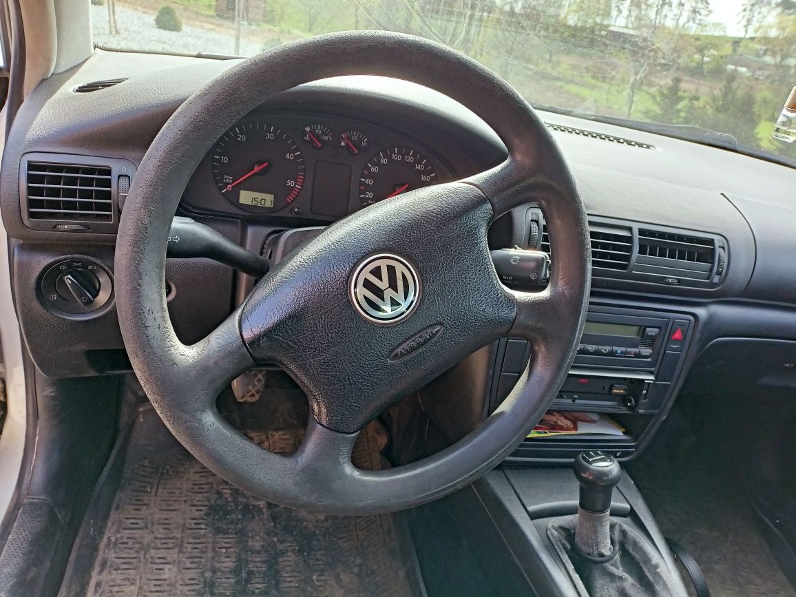 Volkswagen Passat B5 sedan 1.9 TDI