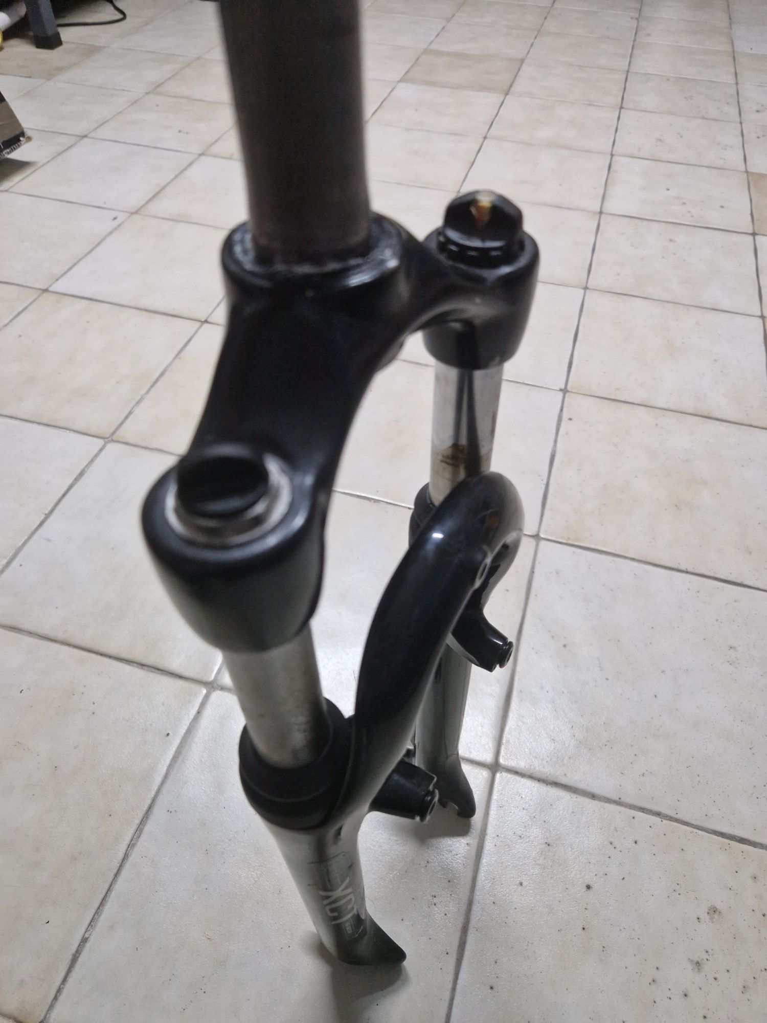 Suspensão 26 - SR Suntour XCT