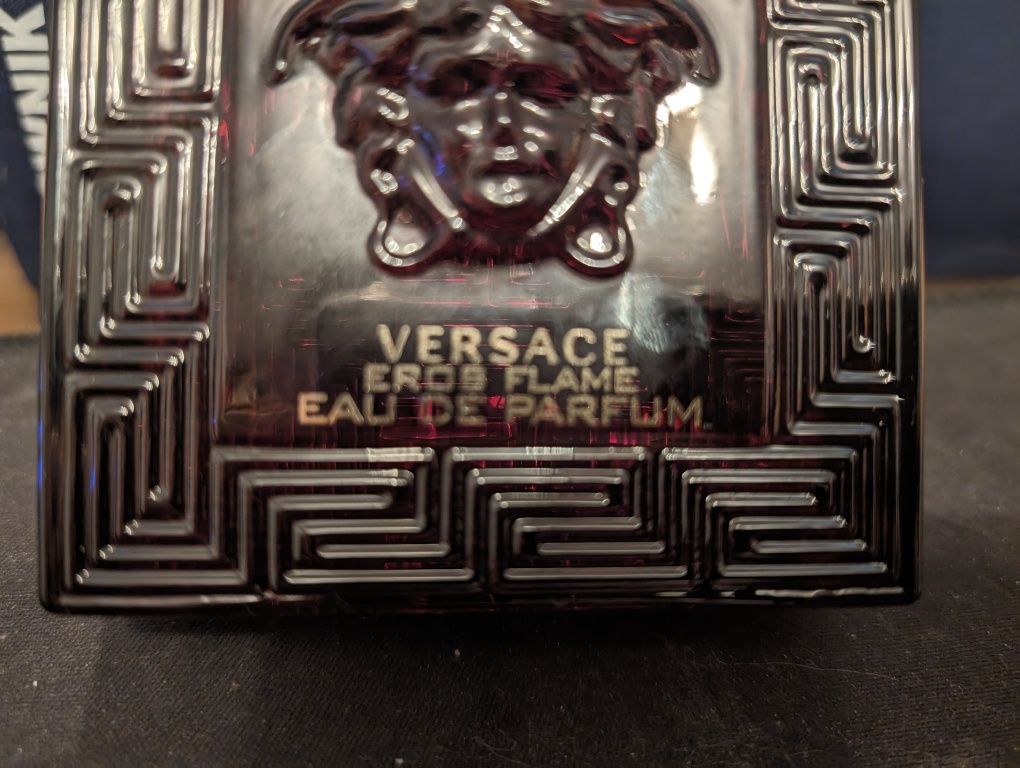 Na sprzedaż flakon Versace Eros Flame Eau De Parfum