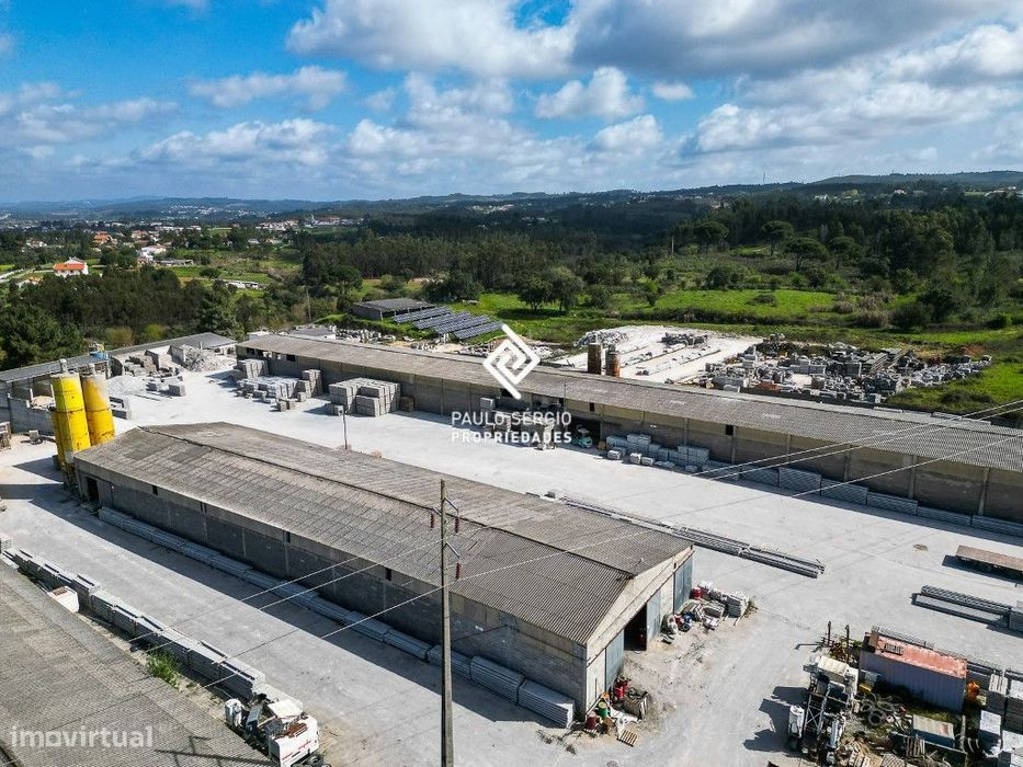 Vende-se Fábrica em Tomar, com produção em pleno funcionamento de m...