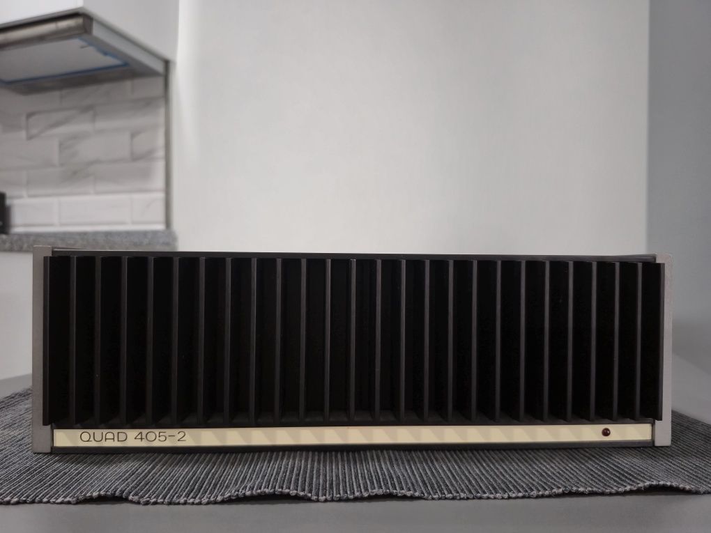 Amplificador Quad 405-2