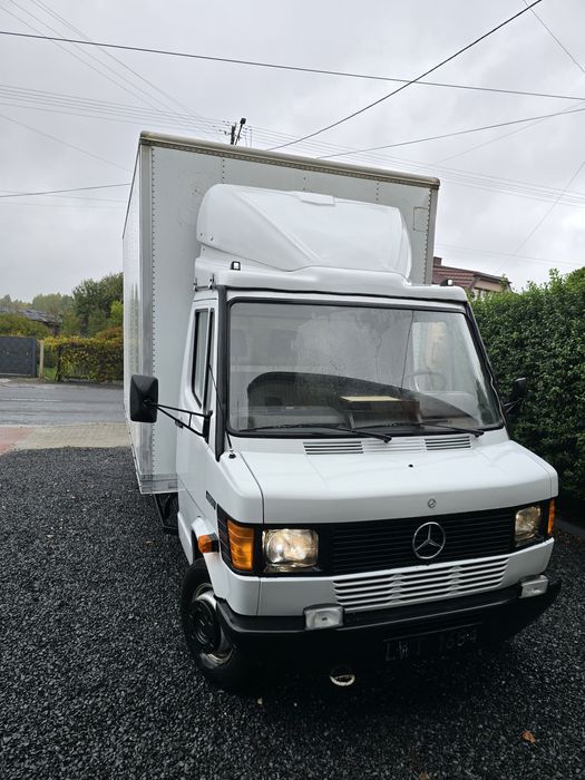 Mercedes 410D. Stan bdb mały przebieg