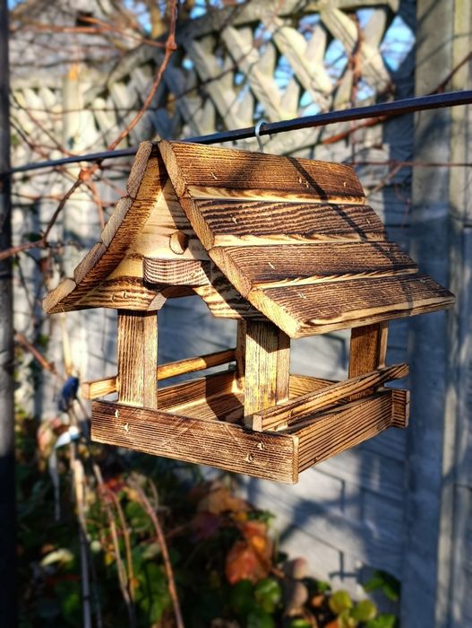 Karmnik dla ptaków góralski drewniany opalany wiszący