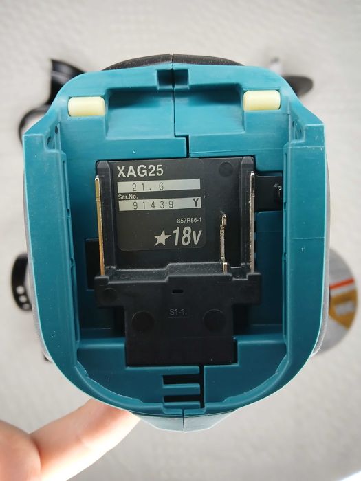 Болгарка Makita XAG25Z(DGA521) 18 В