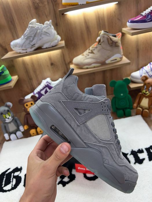Кросівки Nike Air Jordan 4 Retro Kaws Grey