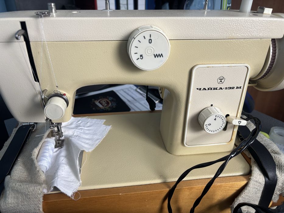 Швейна машинка Чайка 132М
