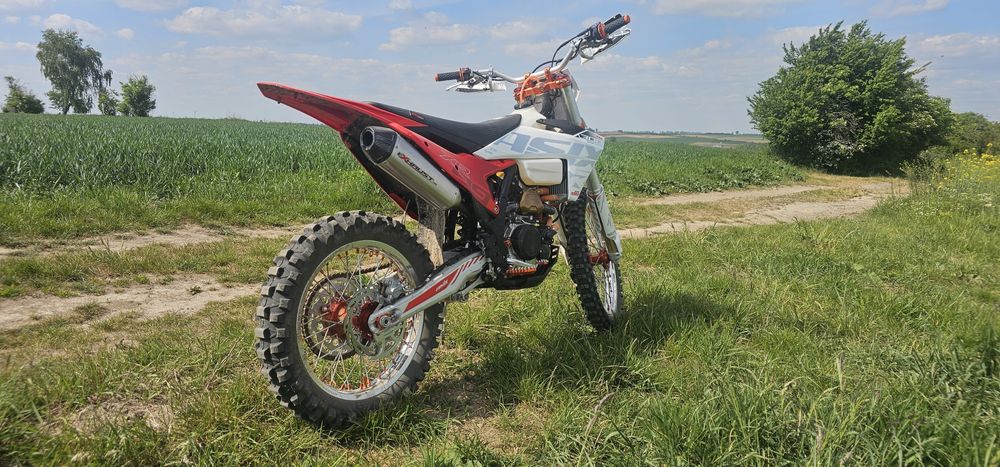 *REZERWACJA* Cross Asix XR99 300cc 15mth
