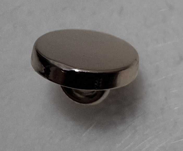 Guzik na stopce, okrągły, gładki, kolor srebrny, 10x6mm