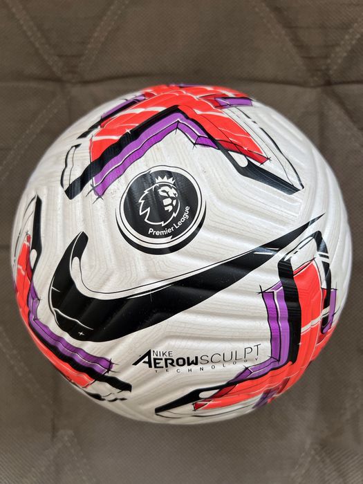 Футбольний м’яч Nike, DerbyStar