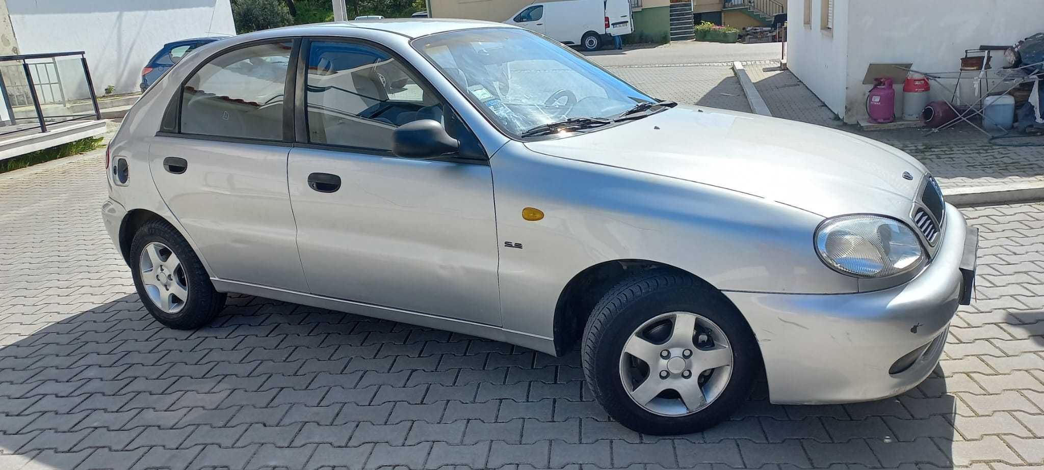 Vendo lindo LANOS 1.3 gasolina