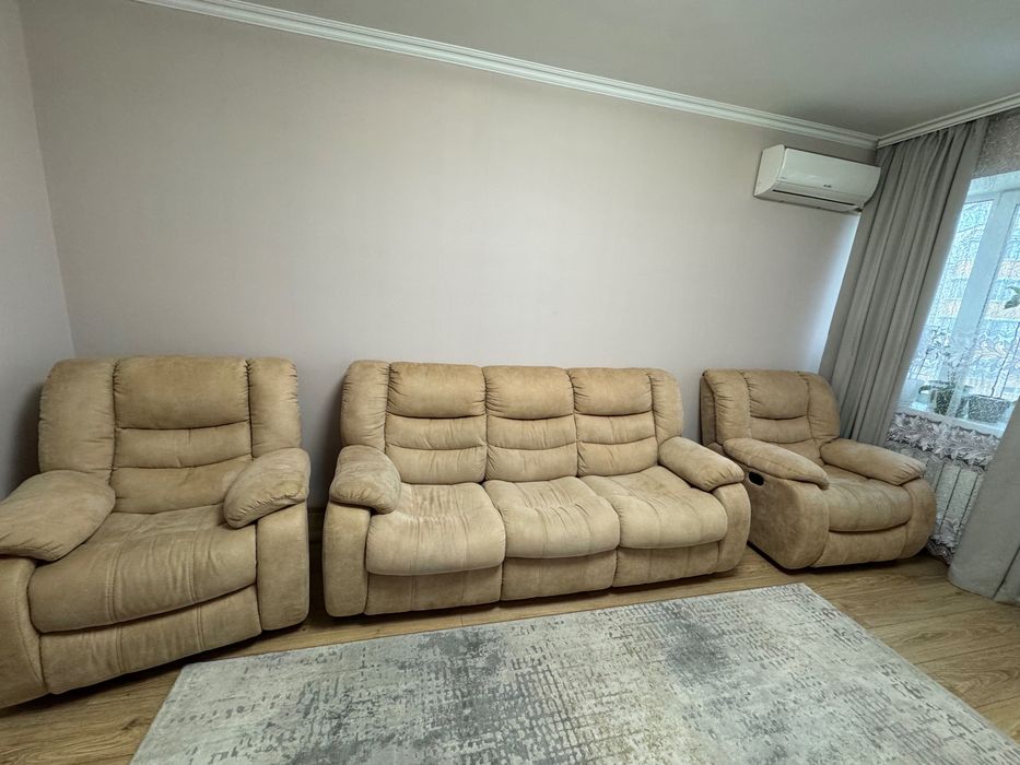 Диван і 2 крісла