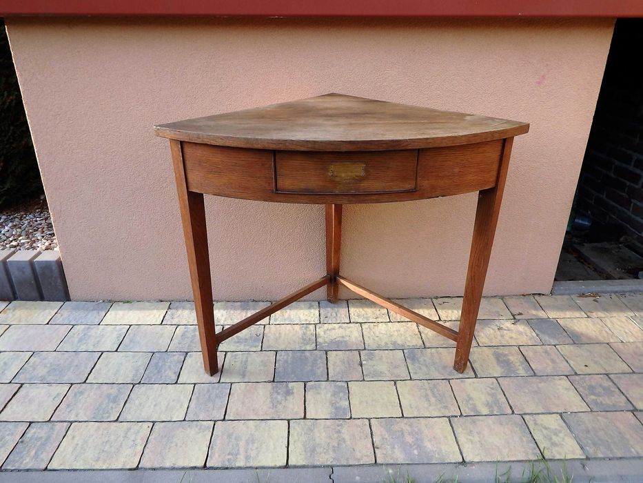 Stolik narozny stylowy