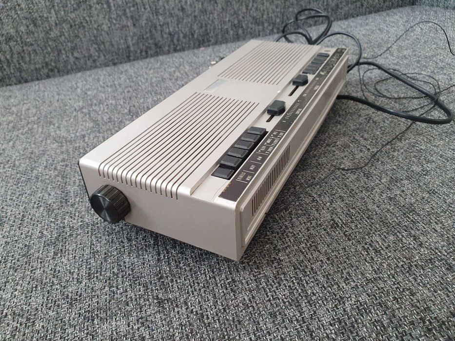 Stary zabytkowy radiobudzik MBO eu 1850 stereo