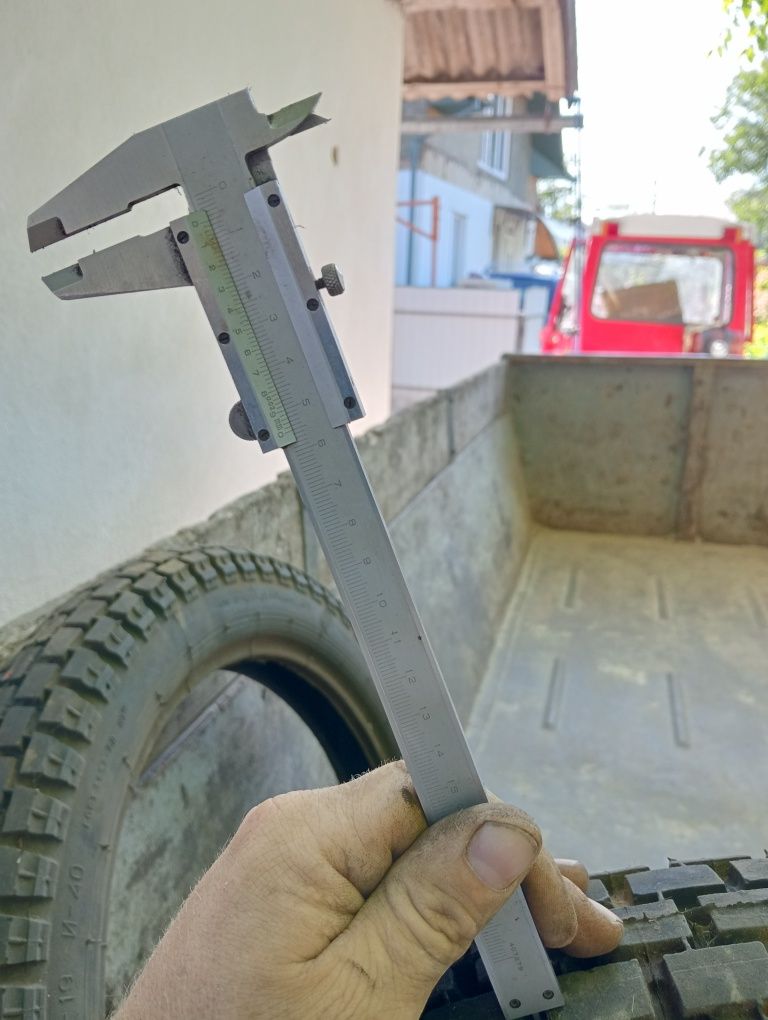 Продам шини для Урал Дніпро. Нові 3.75-19 И-40 і-40