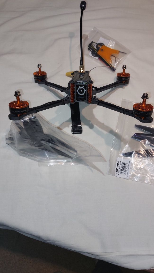 Dron Darwin 7 cali