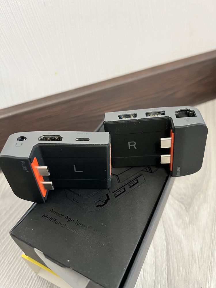 USB-Хаб Baseus Multifunctional Armor Age Type-C Bracket