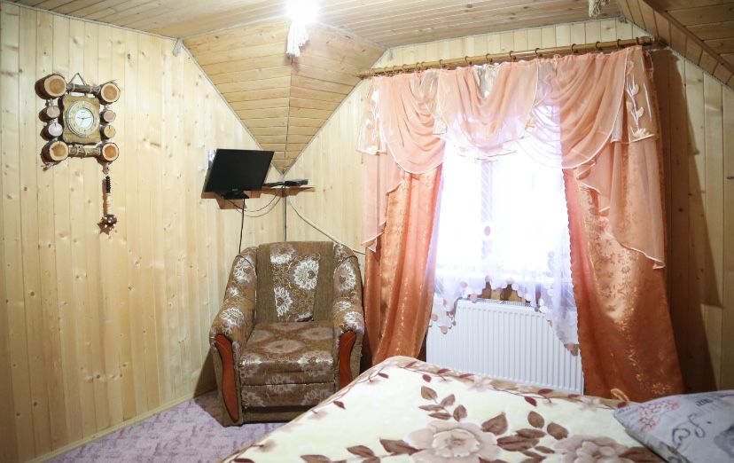 Проживання у Ворохті| Окремий котедж на 4-6 осіб|