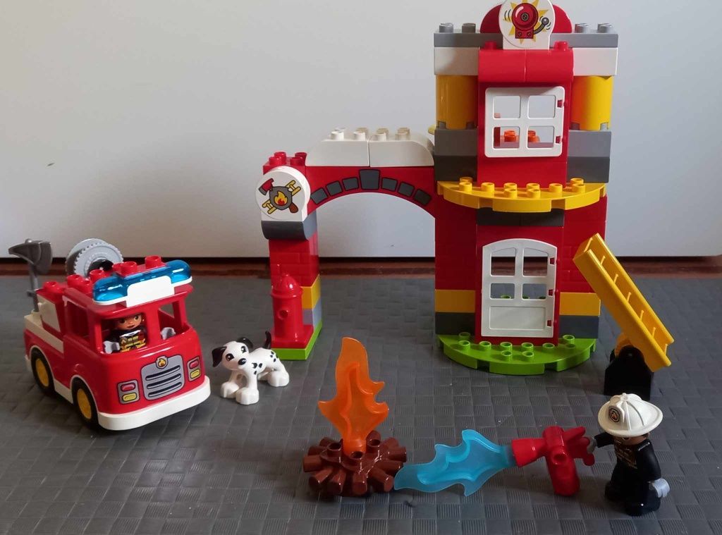 Lego duplo quartel bombeiros