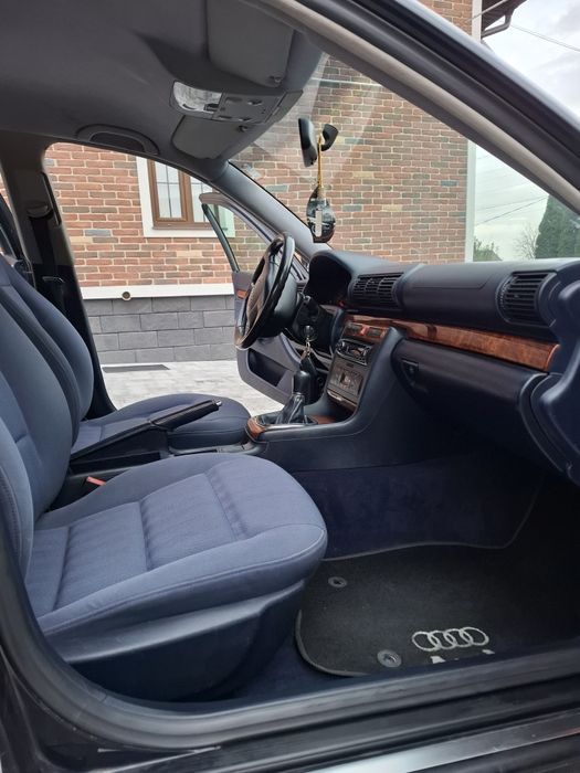 Audi a4 1.8 бензин гарний стан