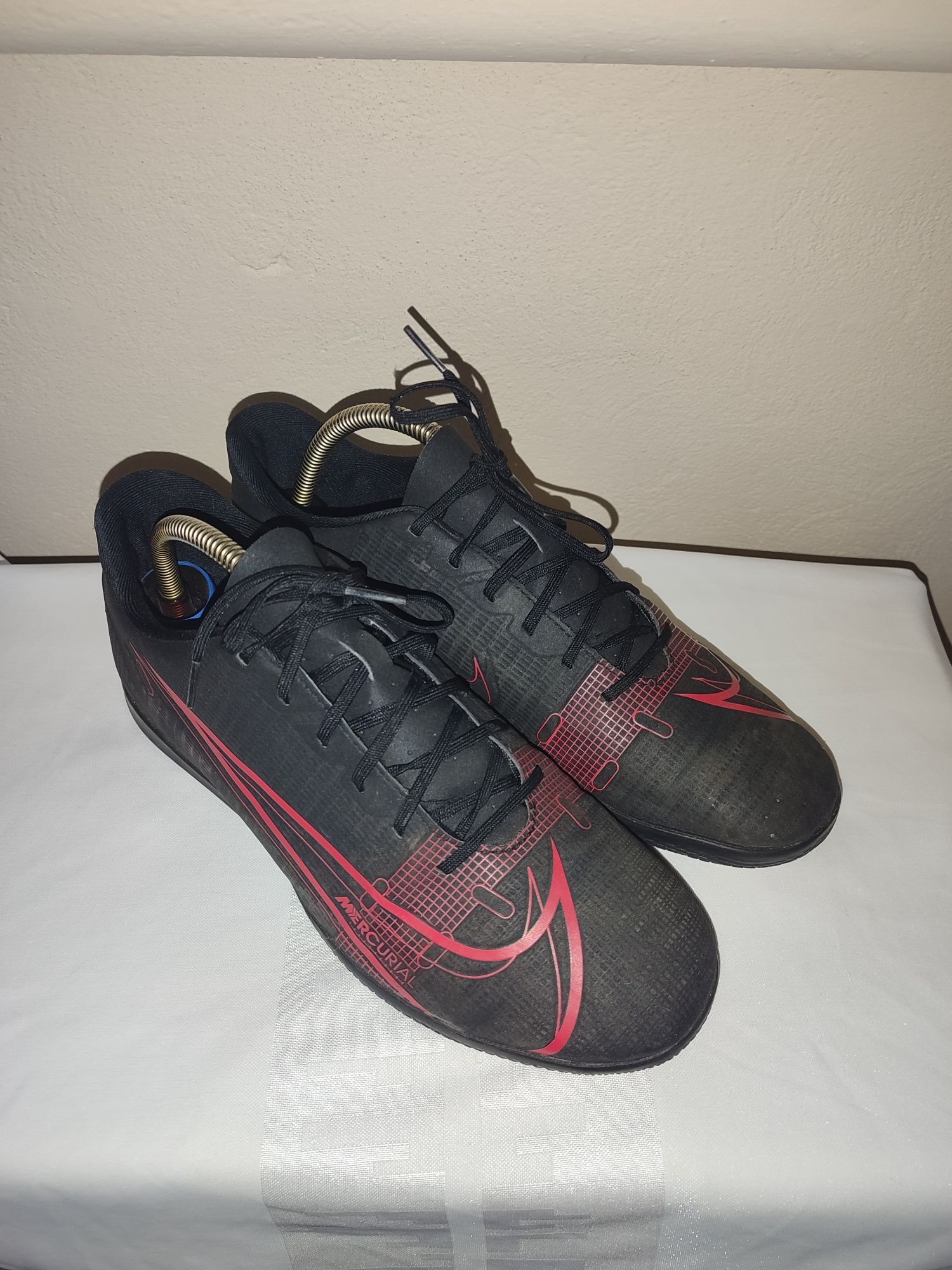 Мужские футзалки Nike Mercurial Vapor Club 42/26.5