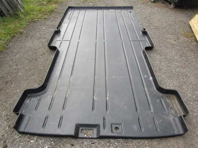 Ford Transit MK8 podłoga plastikowa L4H3  L3H3 L2H2