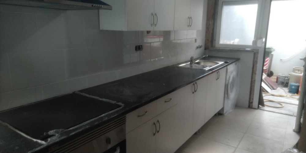 Brevemente disponível T 1 R/C com peq. quintal no centro de Odivelas