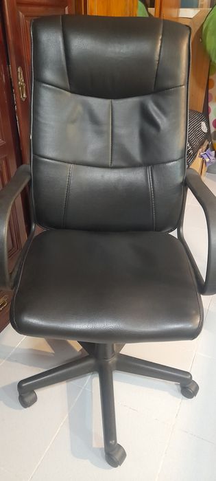 Cadwira para secretaria