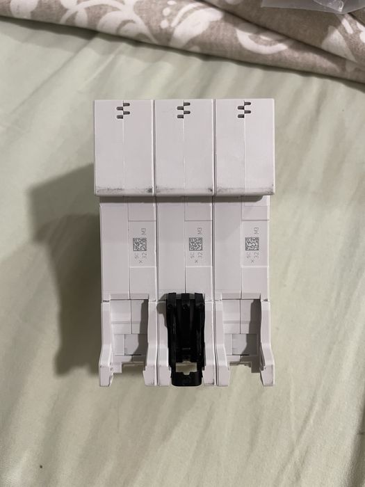 Disjuntor ABB S203-C32 | Cinzento