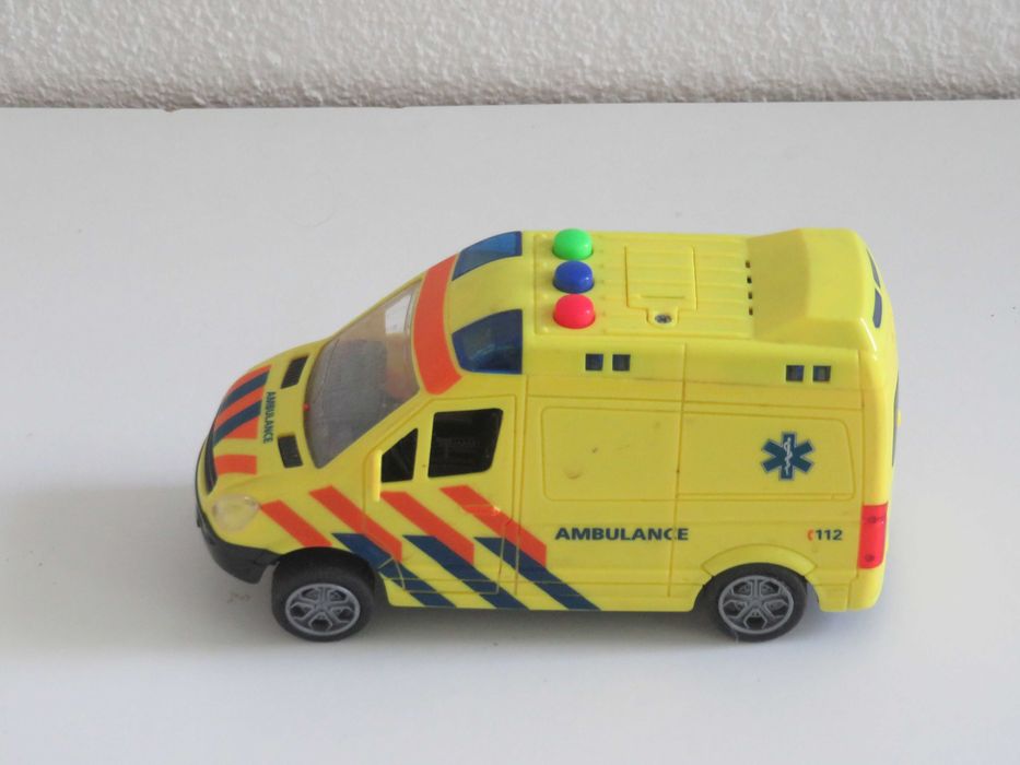Brinquedo: Ambulância 112