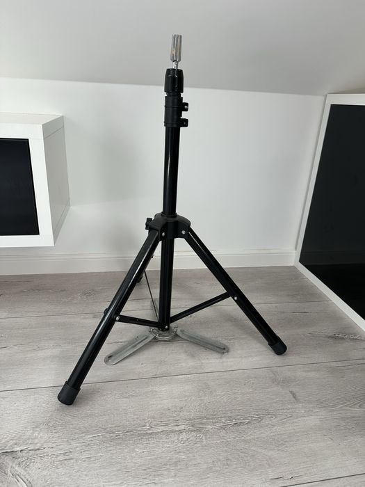 Sprzedam stojak fryzjerki