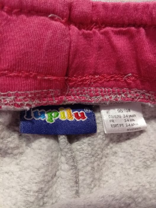 Spodnie dla dziewczynki w serduszka