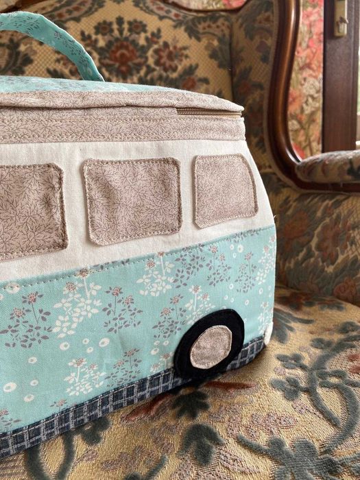 Autobus walizka kuferek pojemnik na dziecięce skarby handmade unikat