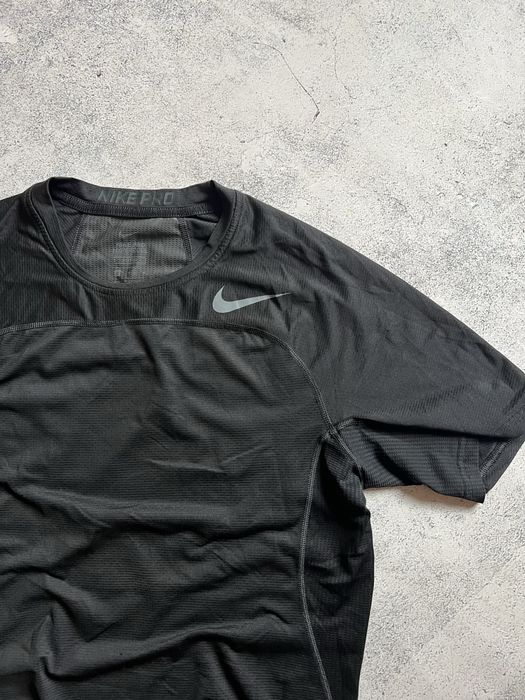 Футболка спортивна NIKE