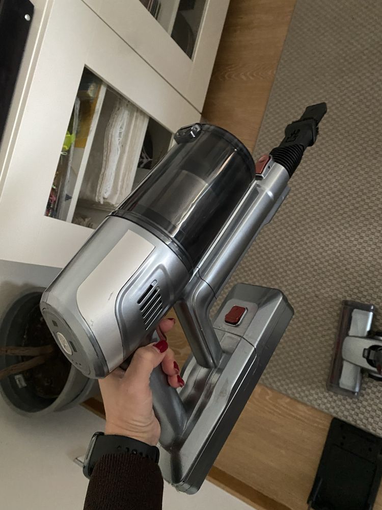 Aspirador vertical sem fios Princess