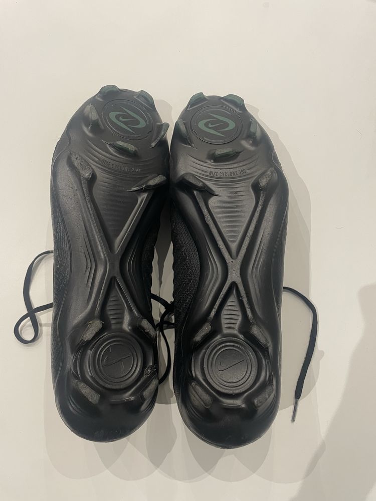 Chuteiras Nike Phantom Luna pretas ,numero 43- 1• Linha
