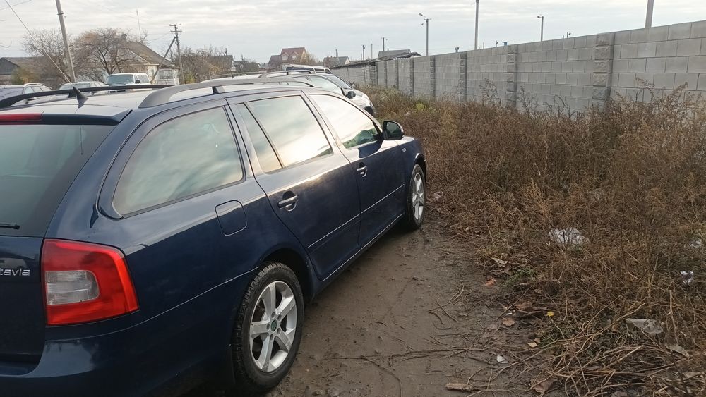 Продам економну шкоду в хорошому стані