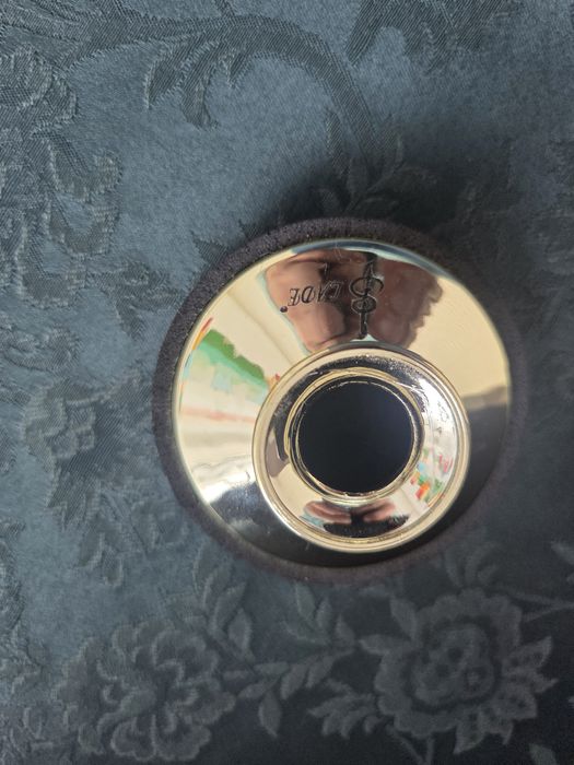 Saxofone Alto Yamaha YAS-280 com mala