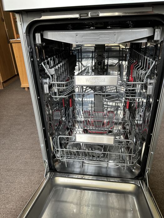 Zmywarka Whirlpool wolnostojąca
