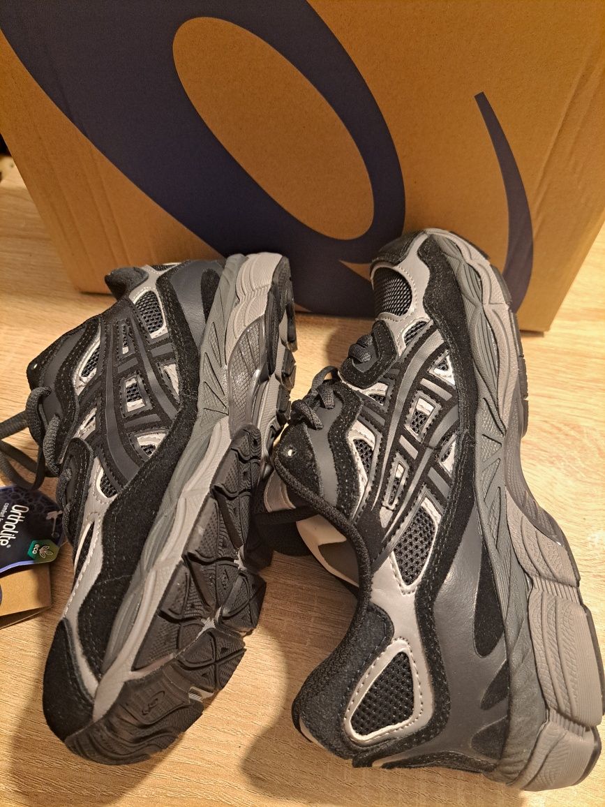 Asics novos tamanhos 39