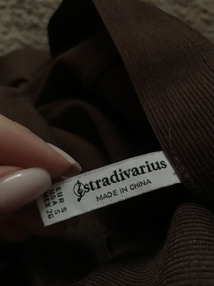 Спідниця Stradivarius