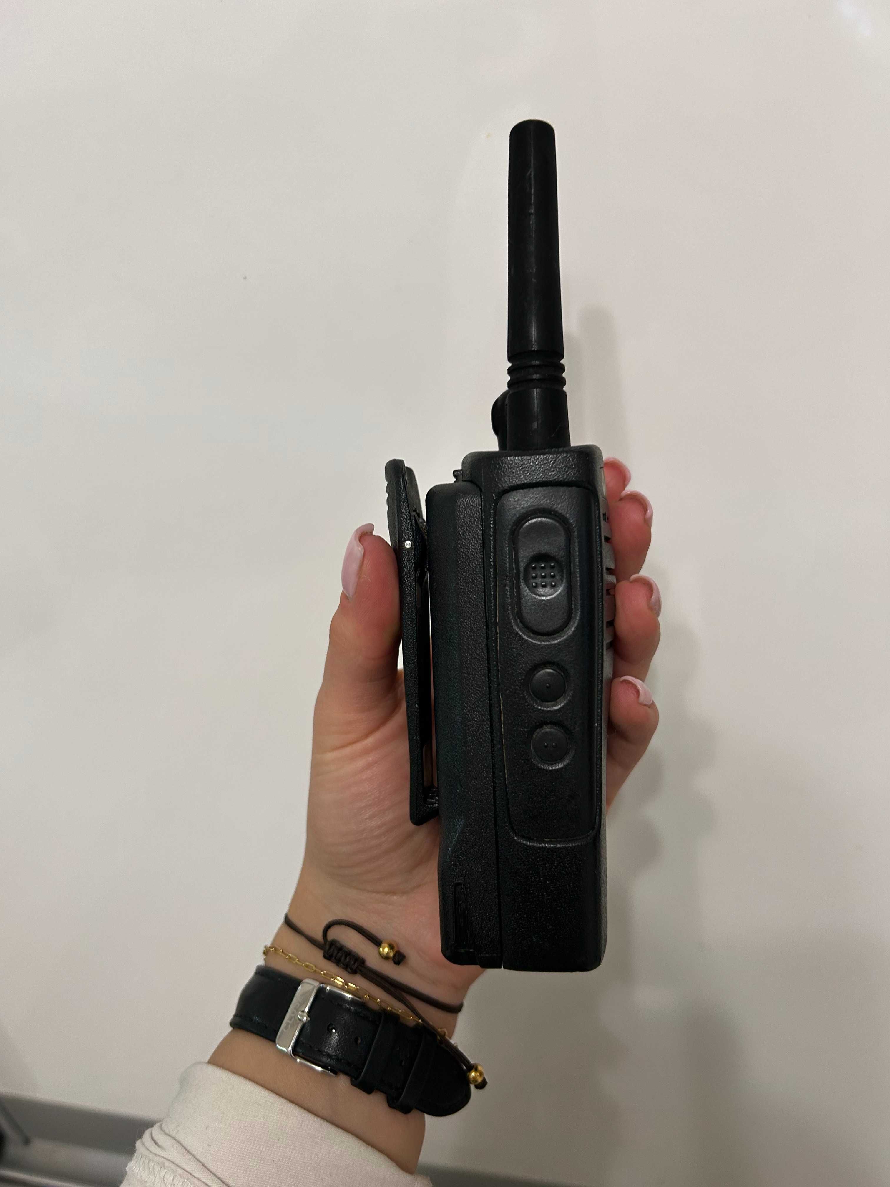 Motorola XTNi + ładowarka i mikrofonogłośnik