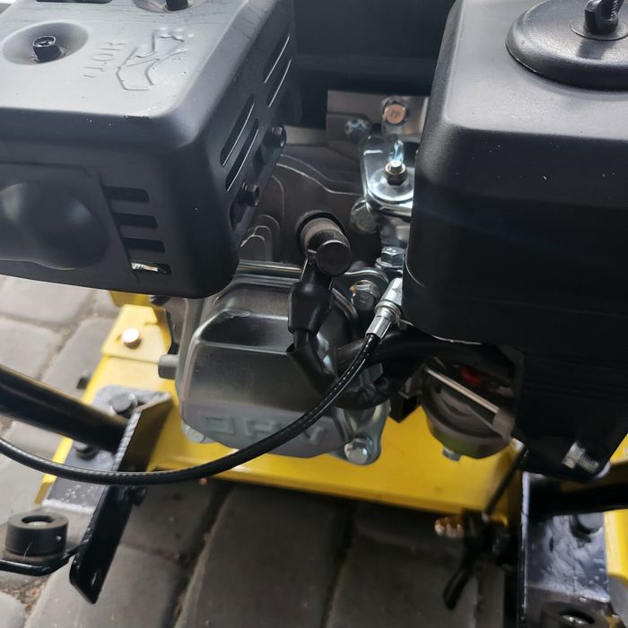 Komatsu 112kg zageszczarka