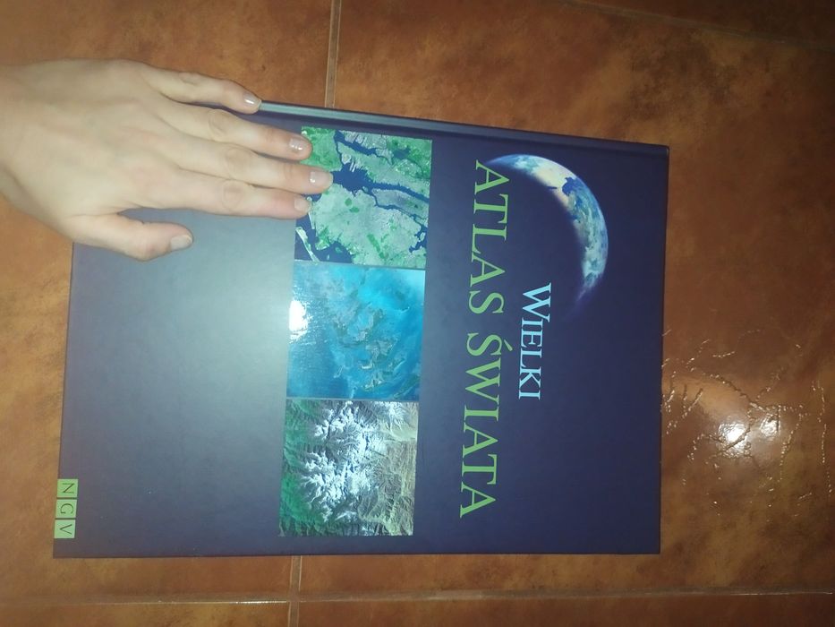 duży atlas świata 36x27cm