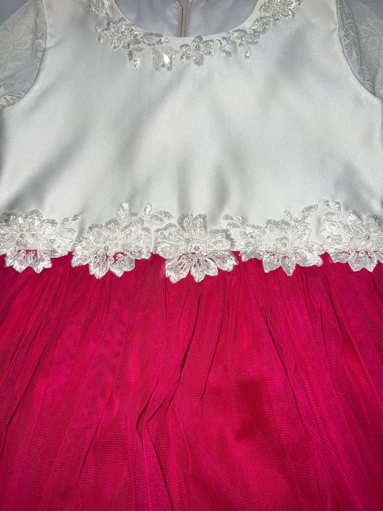 Плаття сукня святкове яскраво рожеве