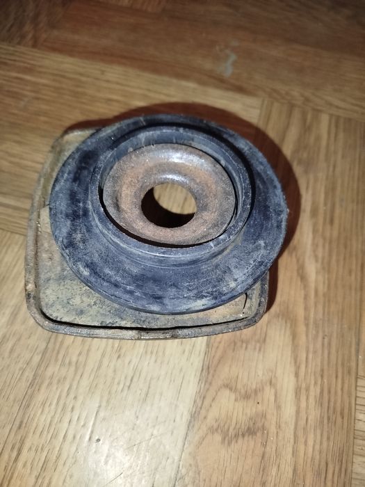 Опора заднього амортизатора Мерседес W163