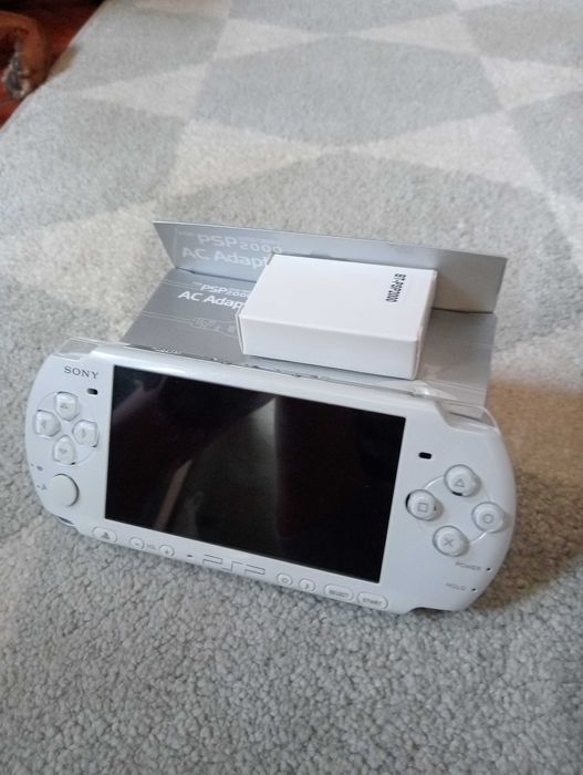 Vendo PSP Branca 3000