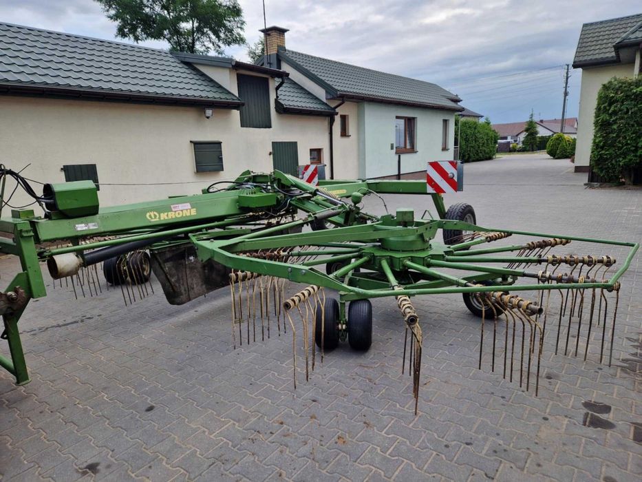 Zgrabiarka dwukaruzelowa krone KS 6.81-7.61 DUO, swadro nie pottinger