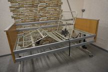 Sprzedam Łóżko Rehabilitacyjne Elektryczne na Pilota 90/200 cm
