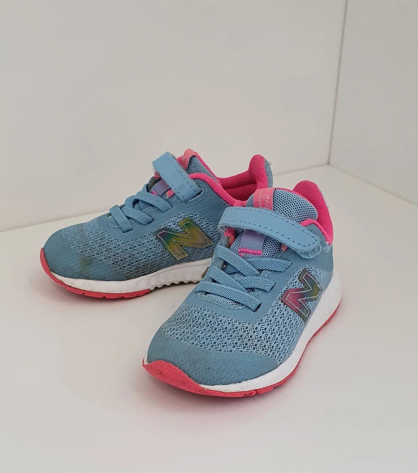 Дитячі оригінальні New Balance 22.5 р.